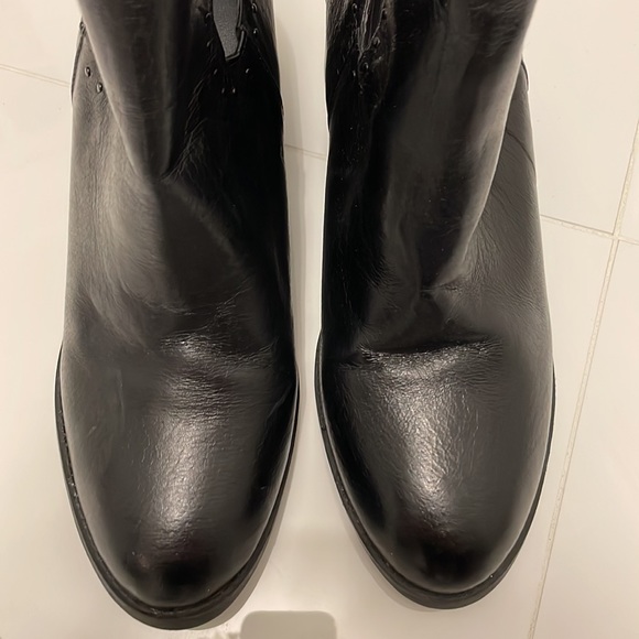 Steve Madden Digits Studded Leather Block Heel Ankle Boots - Picture 8 of 9